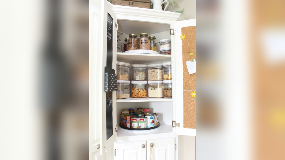 How to Arrange Kitchen Cabinets?