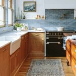How to Make Oak Kitchen Cabinets Look Modern?